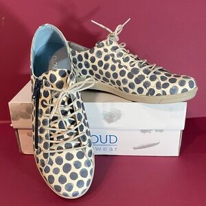 Womens Cloud Lightweight Leather Aika Sneaker - polka dot pattern